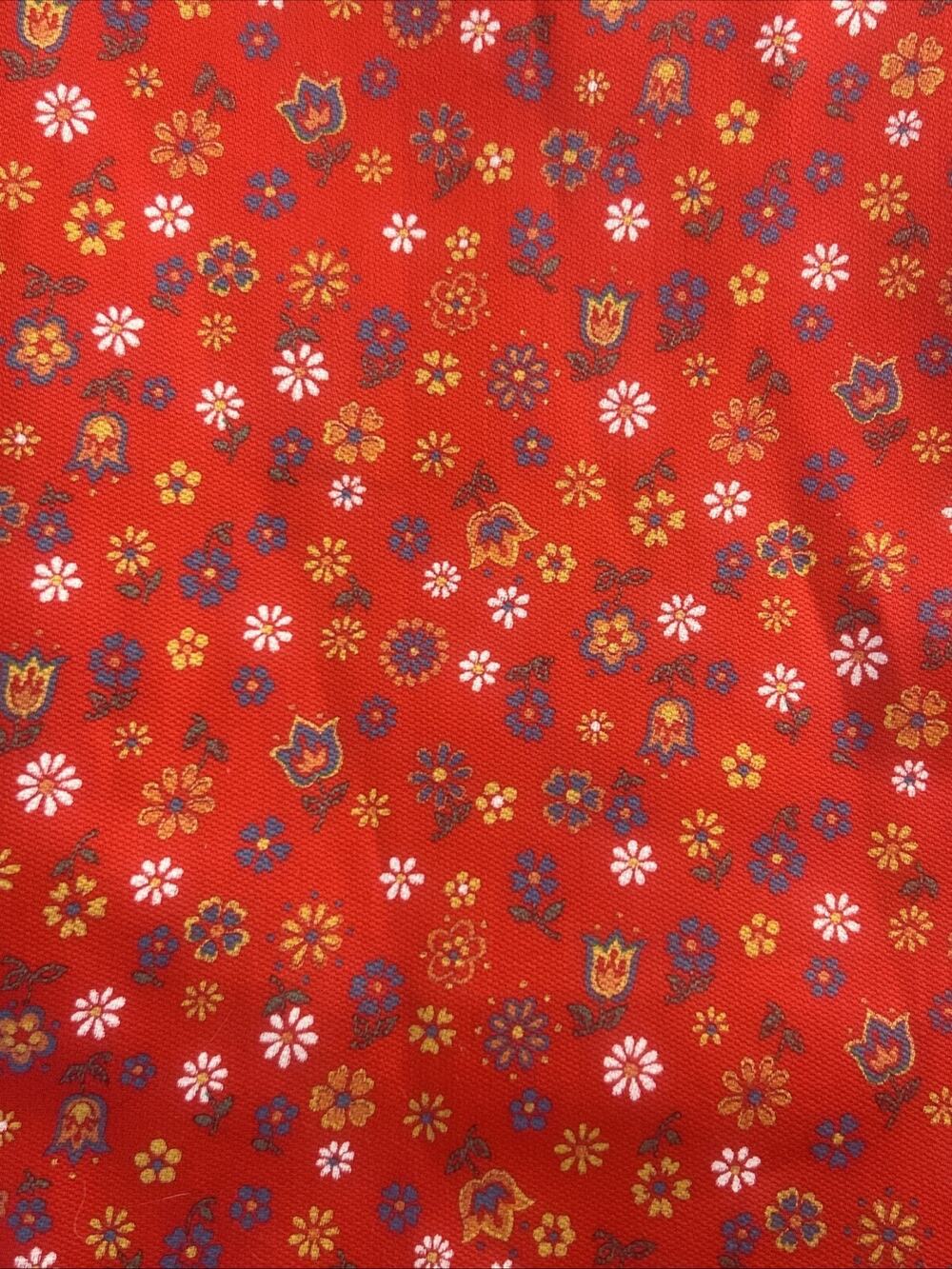 Red Tulip Floral Fabric Remnant 52x34 Cotton Blend Heavyweight Sewing Craft